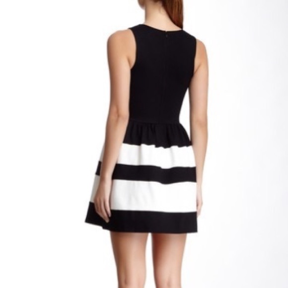 Black and White Stripe Teacup Dress - Picture 3 of 6